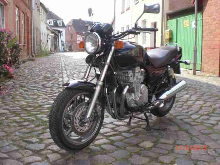 CB 750 SEVENFIFTY Tourer Motorrad TOP