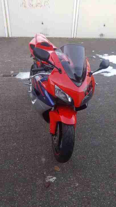 HONDA CBR 1000RR FIREBLADE, NEU !!! TÜV bis 01.2019