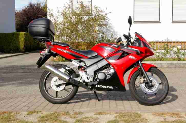 HONDA CBR 125 R / EZ 2007 / TÜV 6/17 / 8000 km