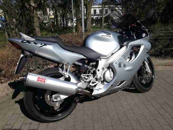 HONDA CBR 600F PC35