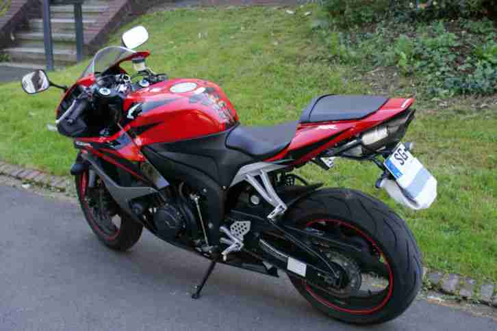 HONDA CBR 600RR PC40 EZ 05/07 TÜV 05/17 TOP Zustand Saisonfahrzeug April-Oktober