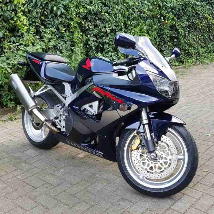 HONDA CBR 900 SC 44 , Top Zustand ,