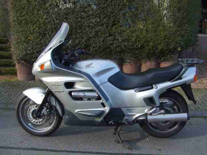 HONDA PAN EUROPEAN ST 1100 Sahnestück !!! mit 38.000 km