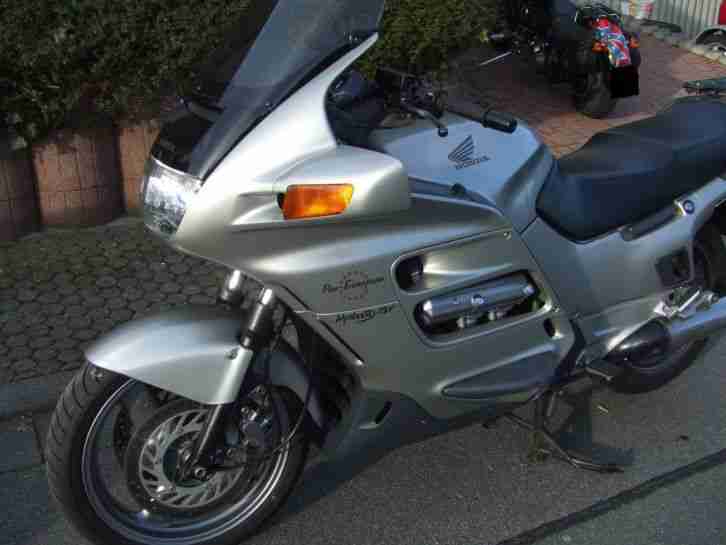 HONDA PAN EUROPEAN ST 1100 Sahnestück !!! mit 38.000 km