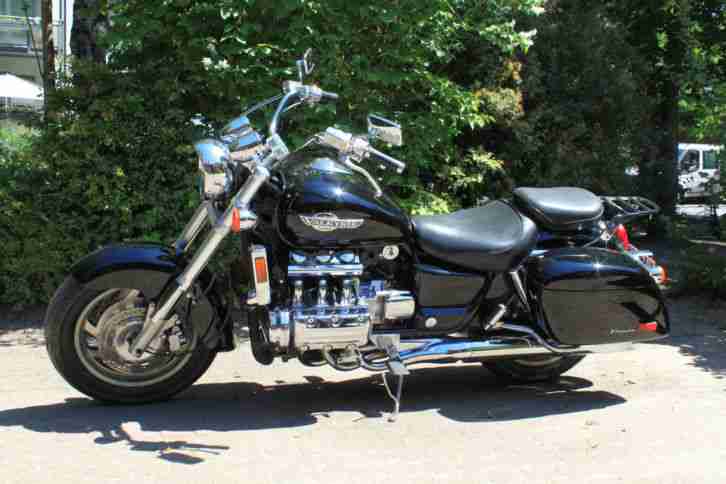 HONDA VALKYRIE F6C GL1500 1998 schwarz TÜV NEU , SERVICE NEU 7440 KM GELAUFEN