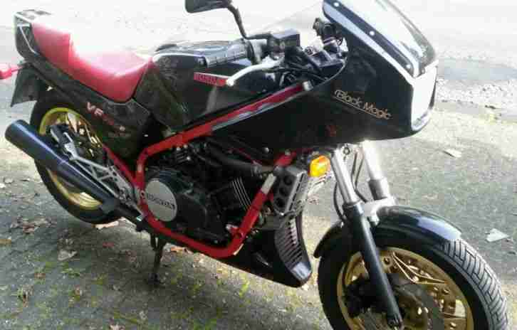 HONDA VF 750