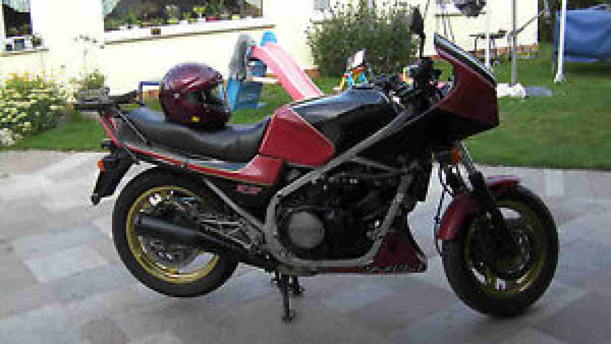HONDA VF750F von 83 für Bastler