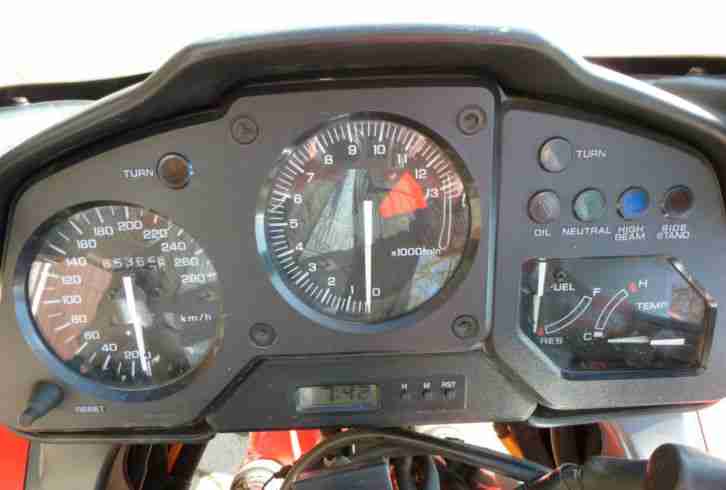 HONDA VFR 750 F RC 36 Bj. 1991 Rot Bastlerfahrzeug