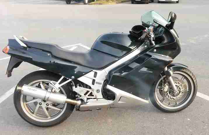 HONDA VFR 750F B.J. 1993 98PS EZ. 05.02.1993