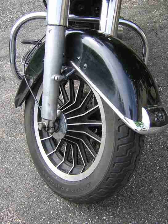 Harley 82er SHOVEL FLHC TÜV 7/2014 mit original Riemenantrieb 17 Speichenräder