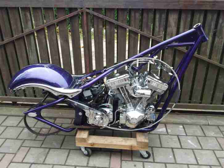 Harley Custom Softail Twin Cam Custom 200 rear tire