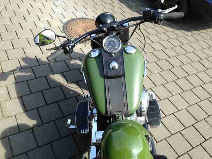 Harley Davidson Bobber FLSTC Custom Umbau
