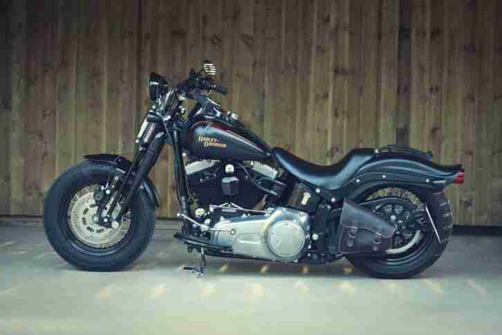 Harley Davidson Cross Bones FLSTSB Top