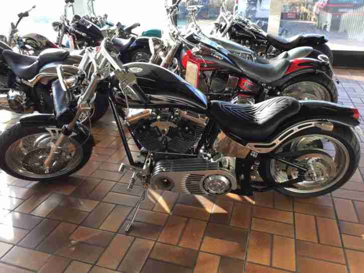 Harley-Davidson / Custom-Bike / Unikat / 6300km / wie neu / Top Zustand / 106 PS