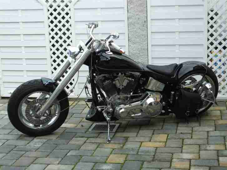 Harley-Davidson Custom-Bike schwarz