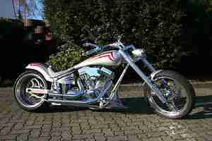 Harley Davidson Custom Drag Style --- TIEF - LAUT - SCHNELL