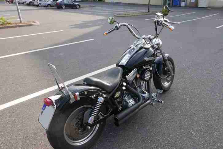 Harley Davidson Custombike Old School im Zodiacrahmen Softail fetter Heckumbau