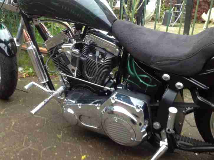 Harley Davidson Custombike im Dragstyle