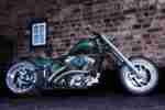 Harley Davidson Custombike im Dragstyle