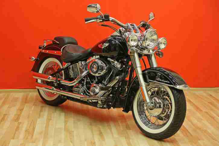 Harley Davidson Deluxe