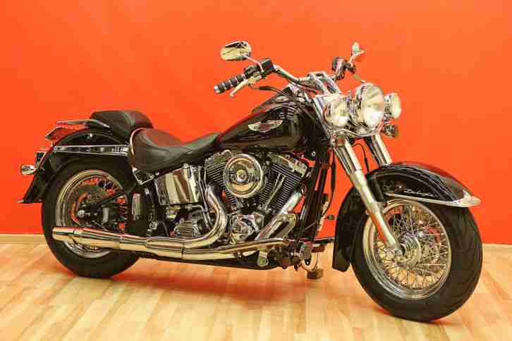 Harley Davidson Deluxe FLSTN 2005 Softail