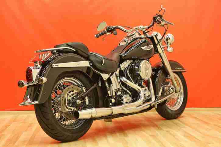 Harley Davidson Deluxe FLSTN 2005 Softail mit Vergaser Twin Cam Top Zustand