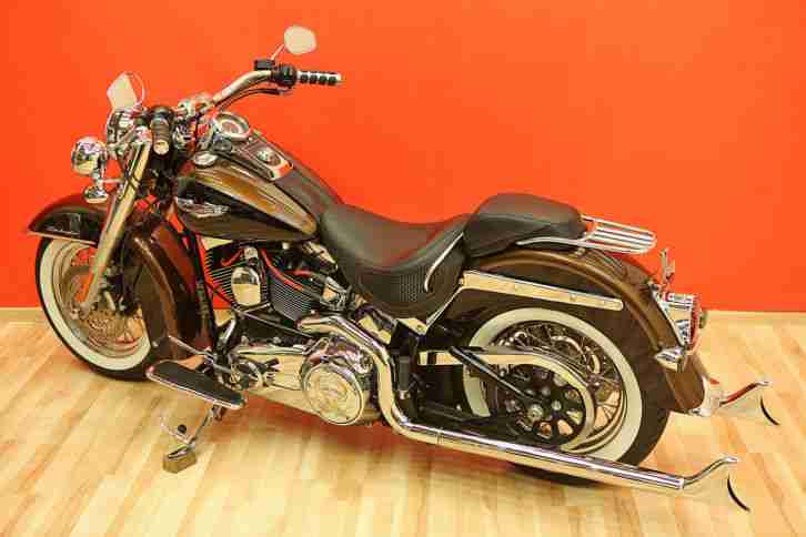 Harley Davidson Deluxe FLSTN 2009 Softail Twin Cam Top Zustand