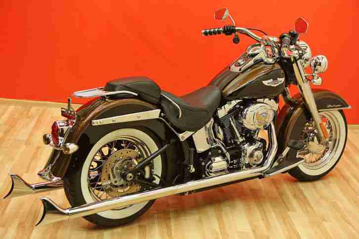 Harley Davidson Deluxe FLSTN 2009 Softail Twin Cam Top Zustand