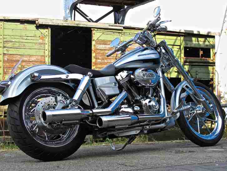 Harley Davidson Dyna FXDSE CVO Sreamin Eagle