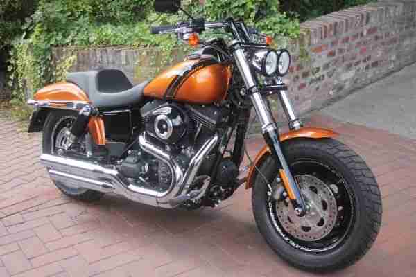 Harley Davidson Dyna Fat Bob FXDF Modell 2014 Neufahrzeug in Amber Whiskey