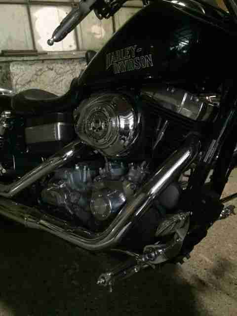 Harley-Davidson Dyna Sreet Bob 1584ccm 76 PS- 240er Reifen