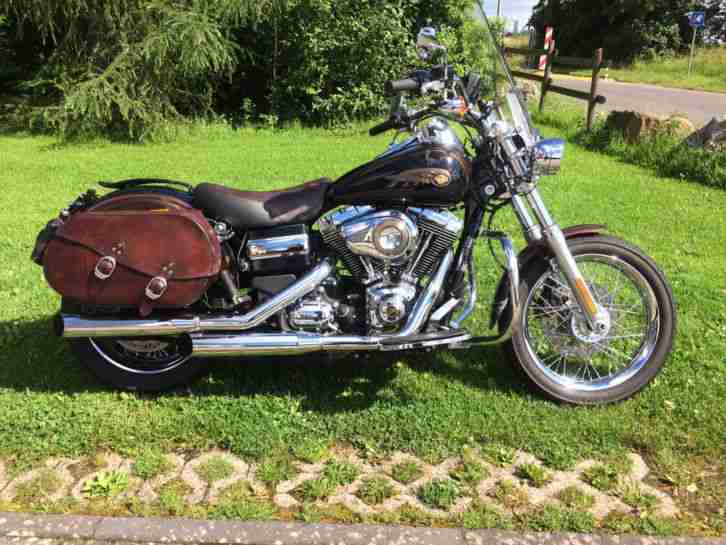 Harley-Davidson Dyna Super Glide Custom 110th Anniversary