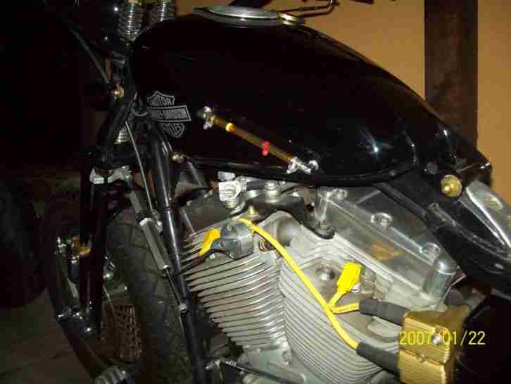 Harley-Davidson Dyna Super-Glide, Twin-Cam , Vergaser