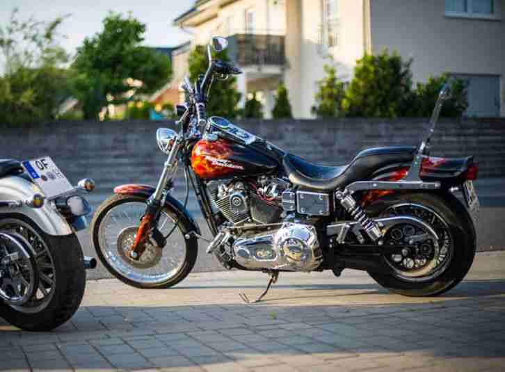 Harley Davidson Dyna Wide Glide Airbrush
