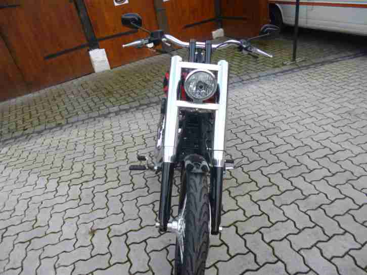 Harley-Davidson Dyna Wide Glide mit Extras