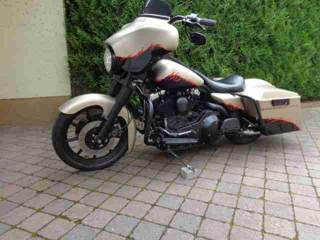 Harley-Davidson Electra Glide Bagger FLHTC-FLHT