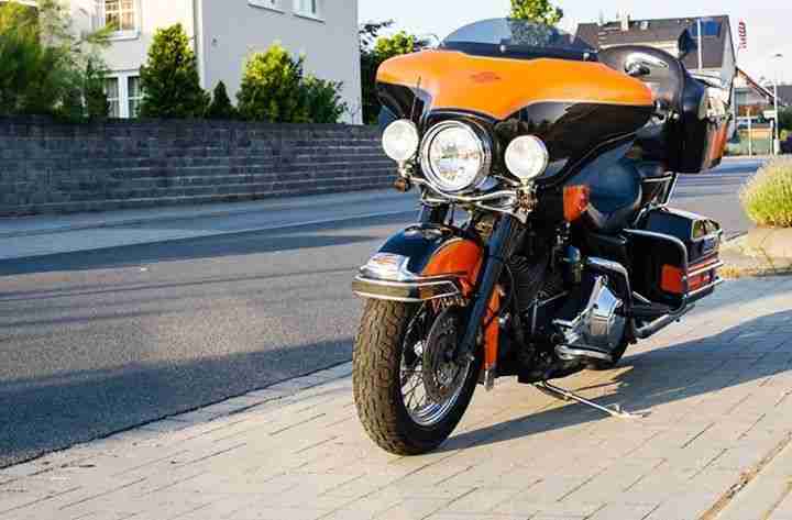 Harley-Davidson Electra Glide Ultra Classic 2001 neuwertig Einspritzer gepflegt