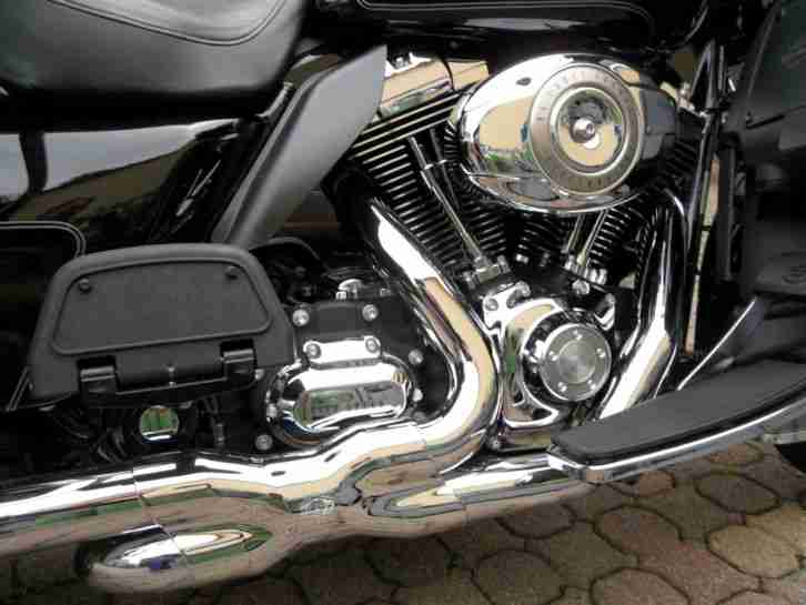 Harley-Davidson Electra-Glide Ultra Classic mit Jekill&Hyde und Thundermax !