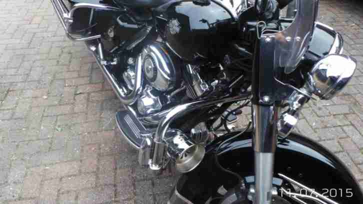 Harley Davidson FLHP Road King Police schwarz Bj.07-2012