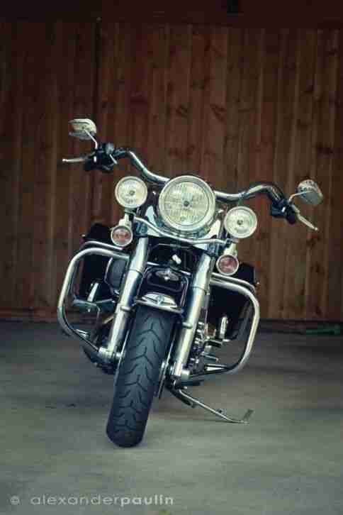 Harley Davidson FLHRC Road King Deutsches Model Top