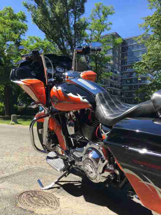 Harley Davidson FLTRX Road Glide Performance Machine