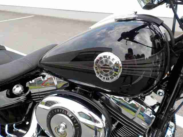 Harley Davidson FXSB Softail Breakout 2014 - Neuzustand nur 160 km