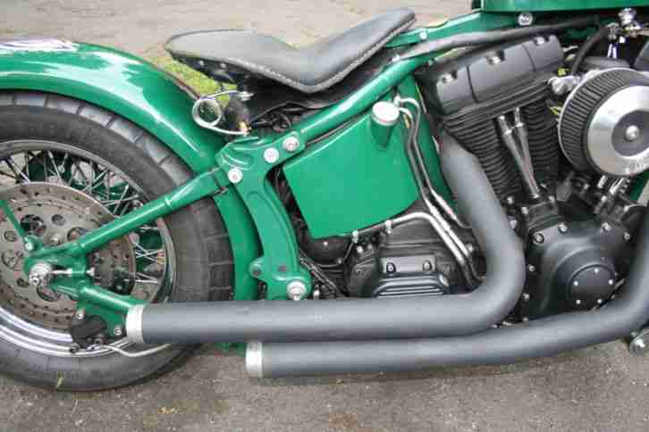 Harley Davidson FXST Softail Funky Green