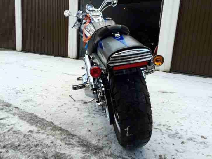Harley- Davidson Fat Bob Dyna Screamin Eagle CVO numer 1