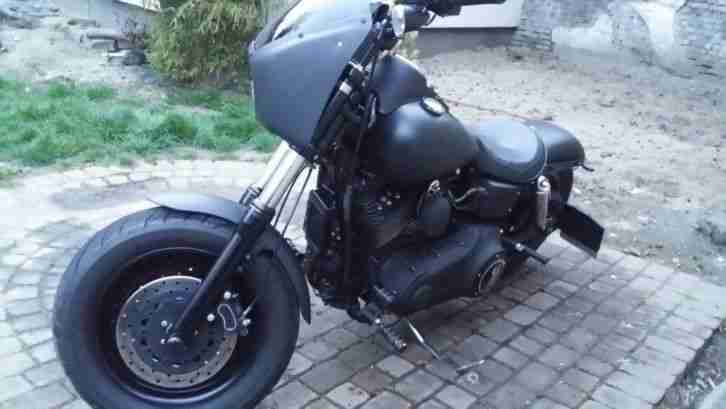 Harley Davidson Fat Bob Schwarz Matt Bj.2009 Tüv bis Januar 2016