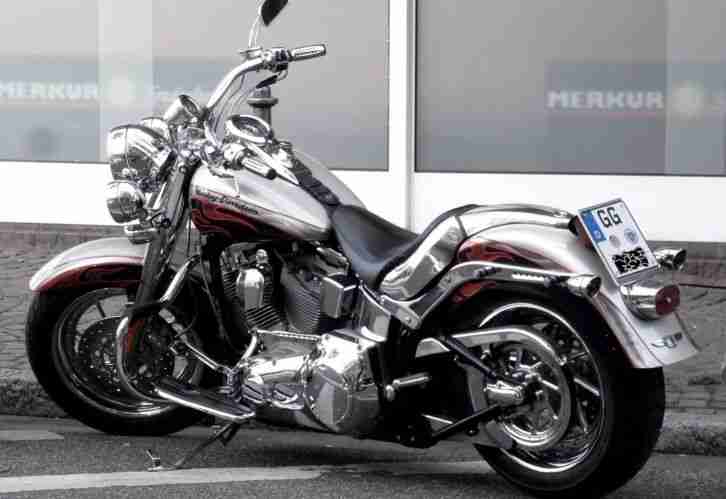 Harley-Davidson Fat Boy CVO Screamin Eagle FLSTFSE 2