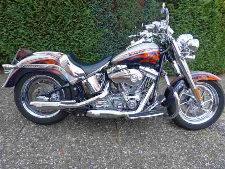 Harley-Davidson Fat Boy CVO Screamin Eagle FLSTFSE 2