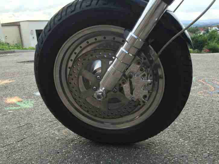 Harley Davidson Fat Boy Komplettumbau von W&F mit S&S Motor und offenem Belt