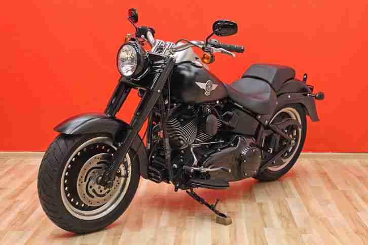 Harley Davidson Fat Boy Lo FLSTFB 2010 Softail Top Zustand Twin Cam Bobber