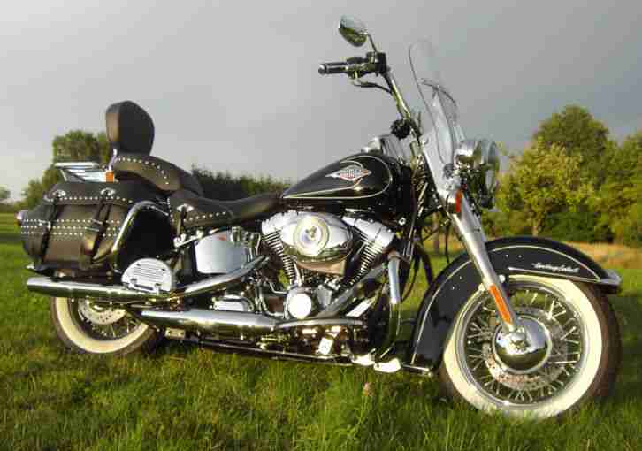 Harley Davidson Heritage Softail Classic, schwarz, 1. HAND!